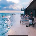 Central, Awesome View Pattaya