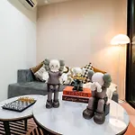 Bright Modern 1 Bedroom Central Beach Chic Design