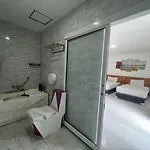 Pattaya Pool Villa