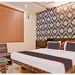 Hotel Terence Near Sea Beach