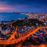 Luxury Hill Pool View Near Beach And Walking Street In Pattaya