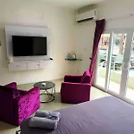 Titanic Residence-7 Minute Walk To The 4* Pattaya