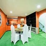 Bigg Boss House Near Walking St