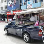 Jomstay Hostel