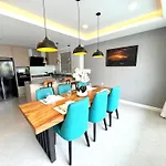 Zensiri Stylish Brand New Pool Villa Pattaya