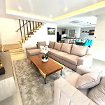 Zensiri Stylish Brand New Pool Villa