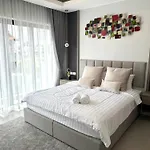 Zensiri Stylish Brand New Pool Villa Pattaya
