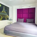 Titanic Residence-7 Minute Walk To The Beach