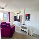 Titanic Residence-7 Minute Walk To The Pattaya