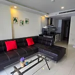Grand Avenue 2Bedroom Central Pattaya By Fantaseabeach