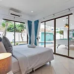 Villa Margarita Pool *