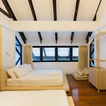 Saga Pool House Villa *