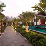 Long Beach Garden Hotel & Pavilions