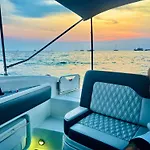 Botel частная яхта и эксклюзивные приватные туры по островам в паттайе Pattaya