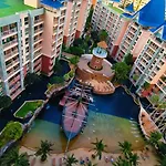 Luxury 2-Bedroom Sea View Escape