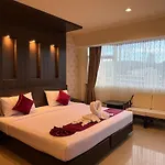 โรงแรม Suncity 4*
