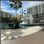 Pool Access In Arcadia อพาร์ทเม้น *