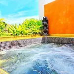 Wowland Luxury Pool Walking Street *