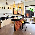 วิลล่า Tucheland Luxury Pool Walking Street Pattaya