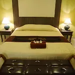 Diamond City Place Hotel