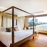 Dusit Thani Resort 5*