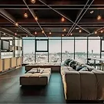 Apartment The Base Deluxe
