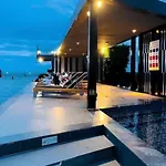 อพาร์ทเม้น The Base