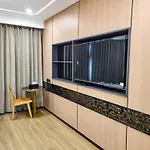 Man Tony 4* Pattaya