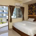 โรงแรม Sea 3*