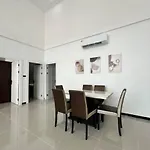 Binsbarry Villa 4 Bedroom 5 Bath Pool Villa Near Walking Street And Jomtien Beach