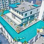 Arcadia Beach Resort