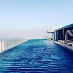 The Base Sea View *