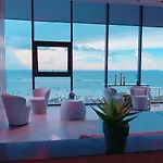 Apartment The Base Sea View Pattaya