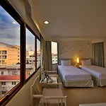 Sunshine & Residences โรงแรม 3*