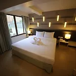 Sunshine & Residences โรงแรม 3*