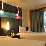 โรงแรม Sunshine & Residences 3*