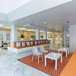 Sunshine & Residences โรงแรม