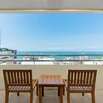 โรงแรม Sunshine & Residences 3*