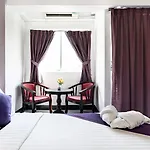 โรงแรม Sawasdee