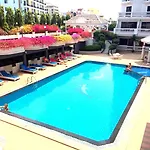 Caesar Palace 4*