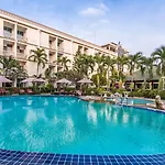 โรงแรม Romeo Palace
