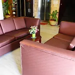 Romeo Palace โรงแรม 3*