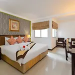 โรงแรม เดอะ โกลเด้น วิล บูติคแอนด์สปา