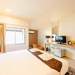 โรงแรม เดอะ โกลเด้น วิล บูติคแอนด์สปา 3*