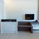 Hotel J