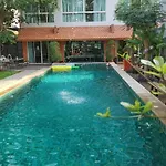 โรงแรม Tamnak 11br With Privater Pool