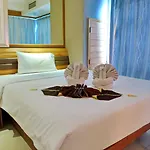 Oyo 143 Dday Resotel Hotel 4*