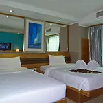 Oyo 143 Dday Resotel Hotel