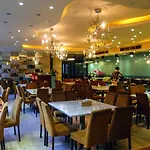 Oyo 143 Dday Resotel Pattaya