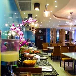 Oyo 143 Dday Resotel Hotel